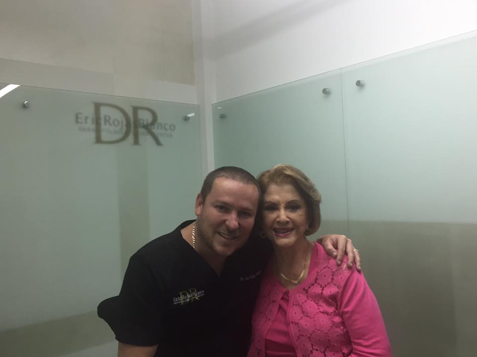 Súper feliz de la visita tan linda la gran señora de la cocina en Costa Rica TÍA FLORITA