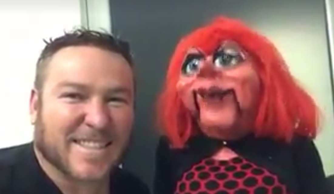 Miren quien se viene a cuidar con EL DR ERIC ROJAS LA FAMODA DOÑA YAYA que gran visita