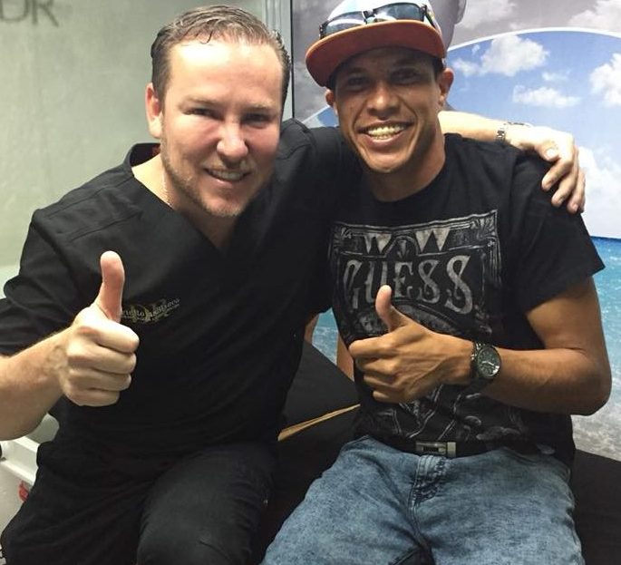 Oscar Esteban Granados confía en el DR Eric Rojas 22483535