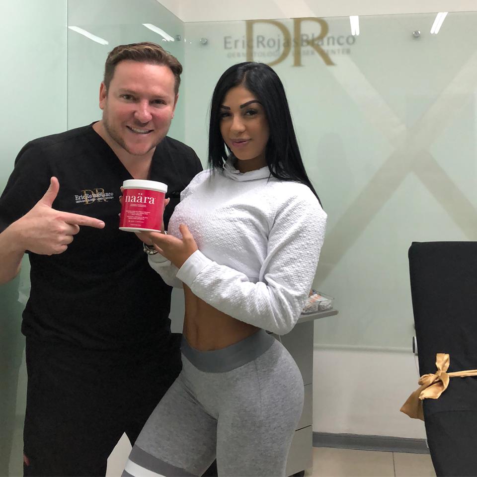 Rake Gamboa Mantiene su cuerpo después de su SLIM LÁSER