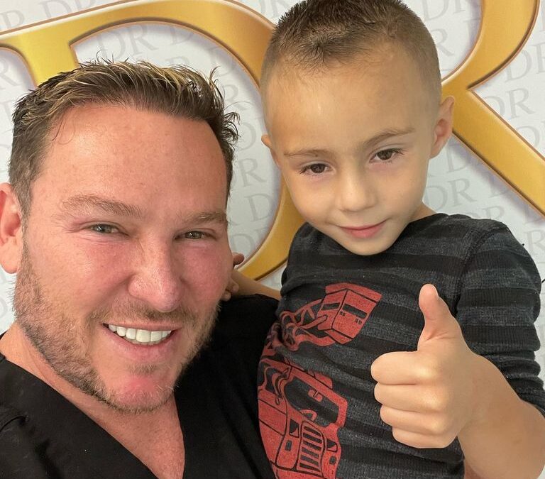 Visita de mi sobrino que es enamorado de los carros como el tío